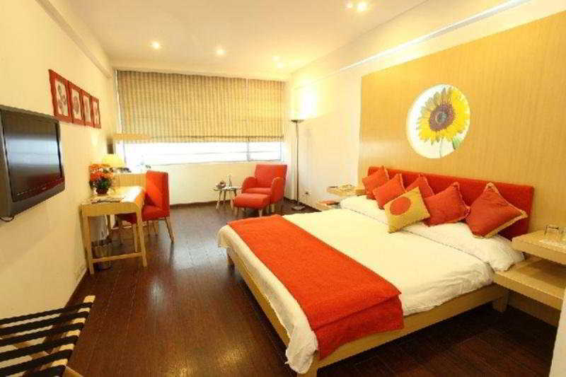 32Nd Milestone Hotel Gurgaon Ngoại thất bức ảnh
