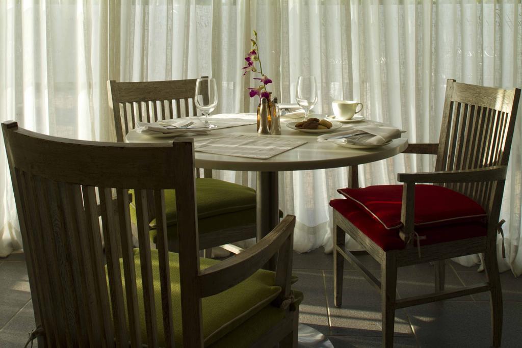 32Nd Milestone Hotel Gurgaon Ngoại thất bức ảnh