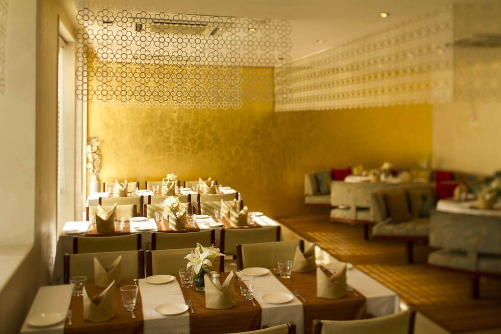 32Nd Milestone Hotel Gurgaon Ngoại thất bức ảnh