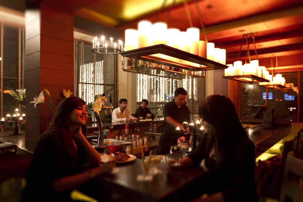 32Nd Milestone Hotel Gurgaon Ngoại thất bức ảnh
