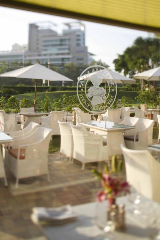 32Nd Milestone Hotel Gurgaon Ngoại thất bức ảnh
